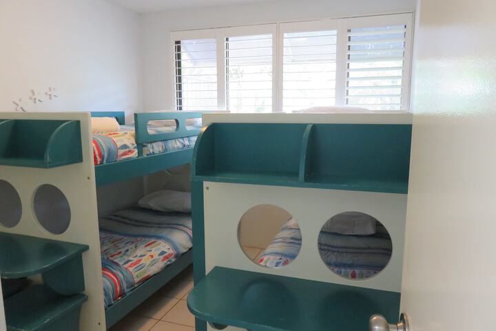 Room 13 of 69