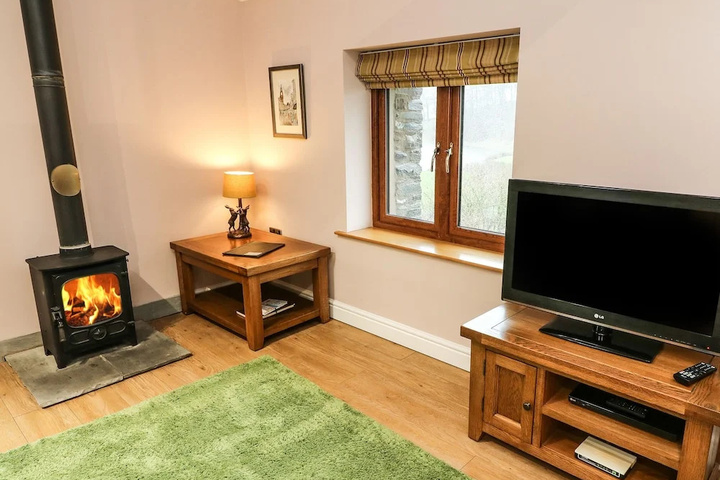 Room 2 of 11
