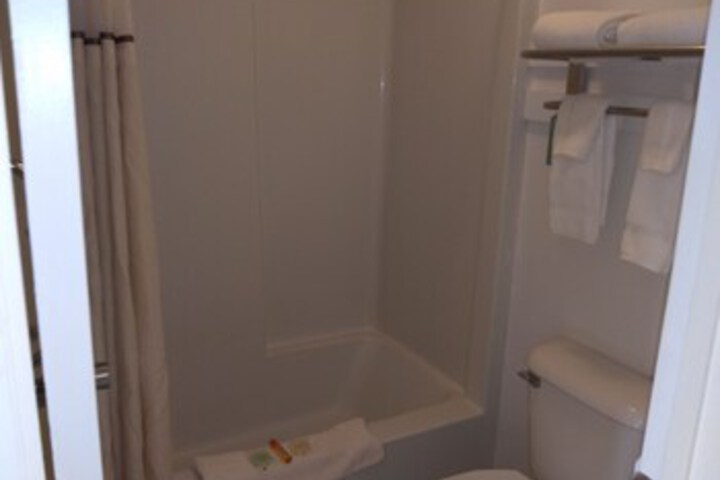 Room 3 of 17