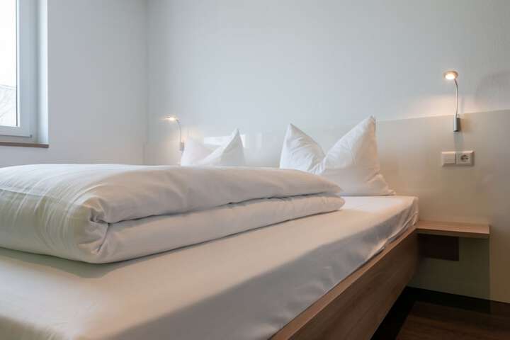 Room 8 of 23