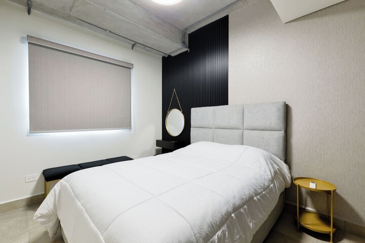 Room 3 of 254