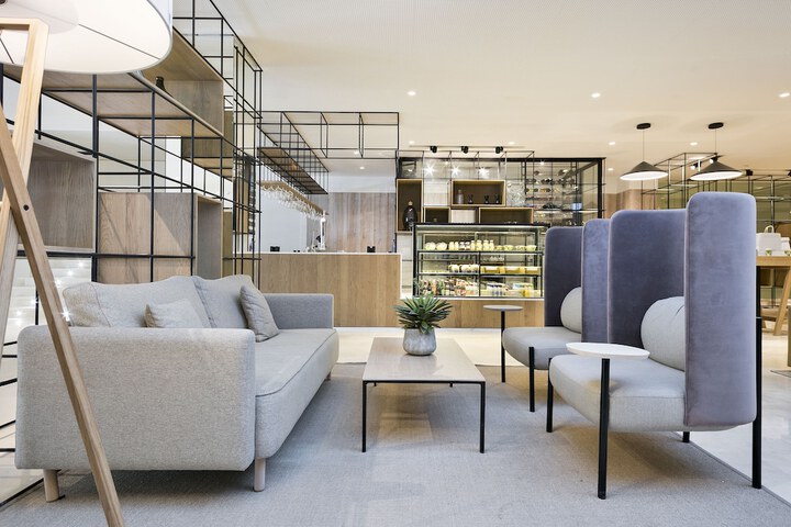 Hotel Lobby