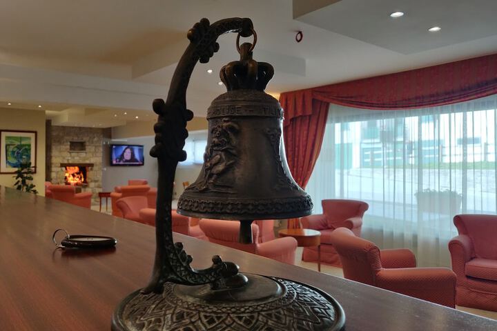Room 9 of 22