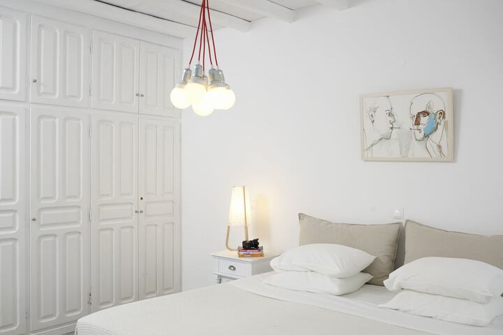 Room 9 of 75