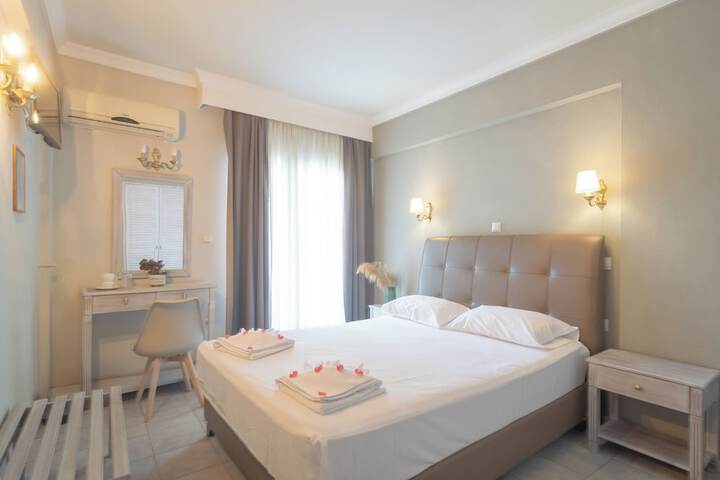 Room 14 of 48