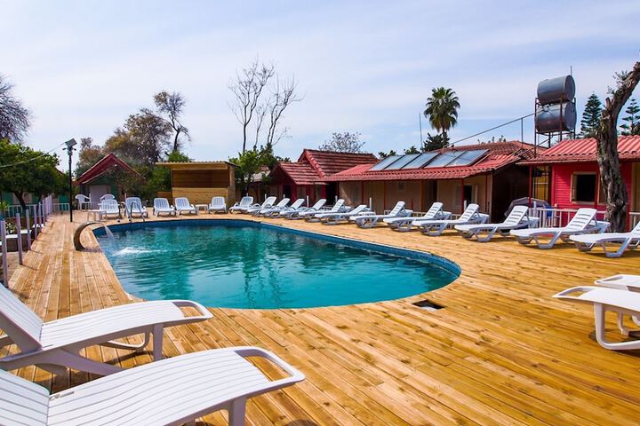 Pool 19 of 60