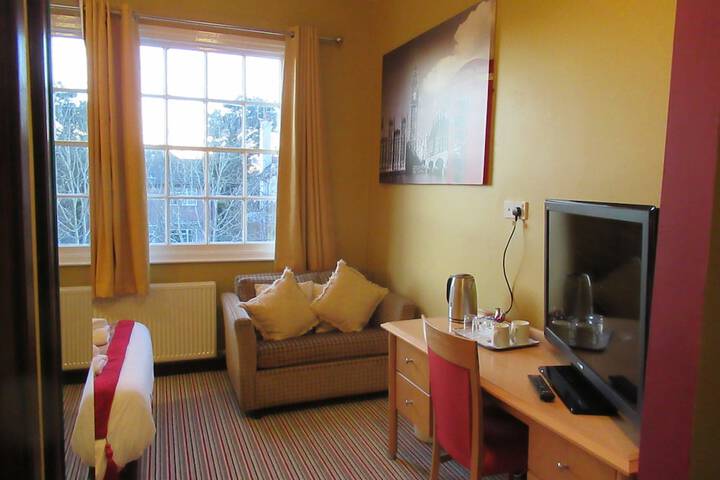 Room 14 of 47