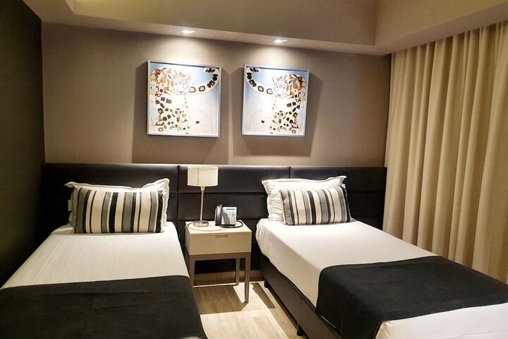 Room 43 of 84