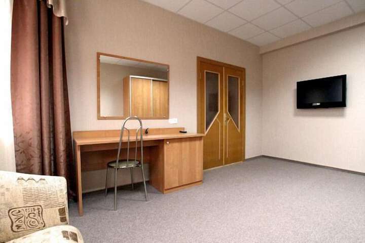 Room 26 of 48