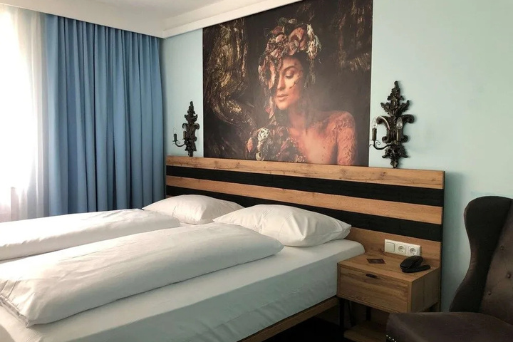 Room 6 of 21