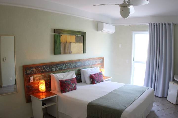 Room 6 of 40