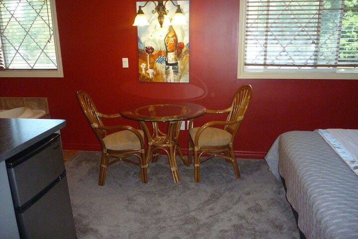 Room 5 of 23