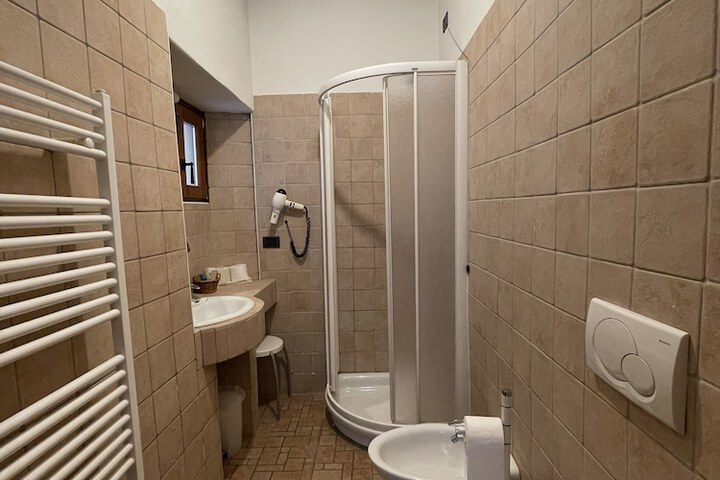 Room 44 of 92