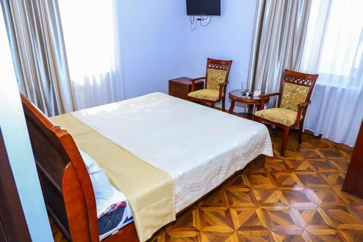 Room 46 of 123