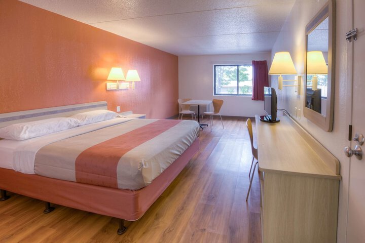 2 Double Beds (4 of 16)