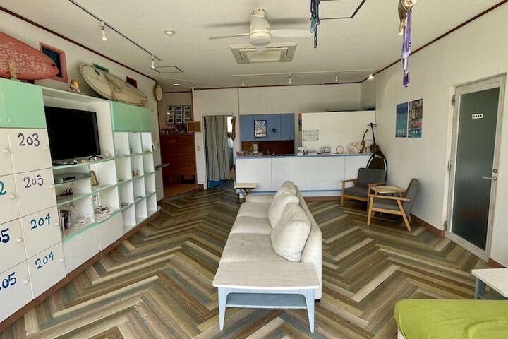 Entrance & Lobby