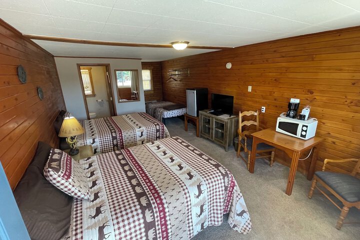 Room 8 of 40