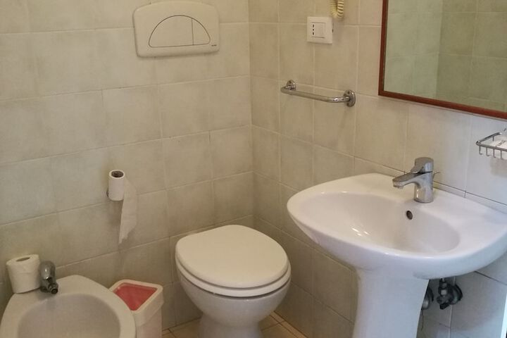 Clean Restrooms
