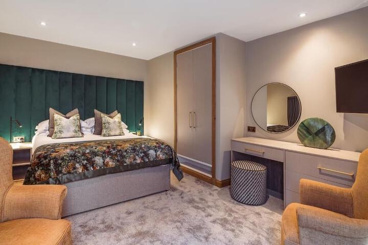 Room 20 of 86