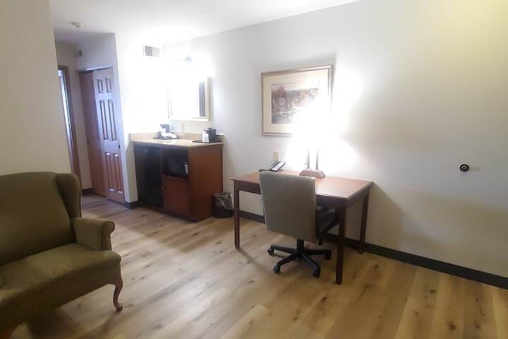 1 King Bed Studio Suite (15 of 23)