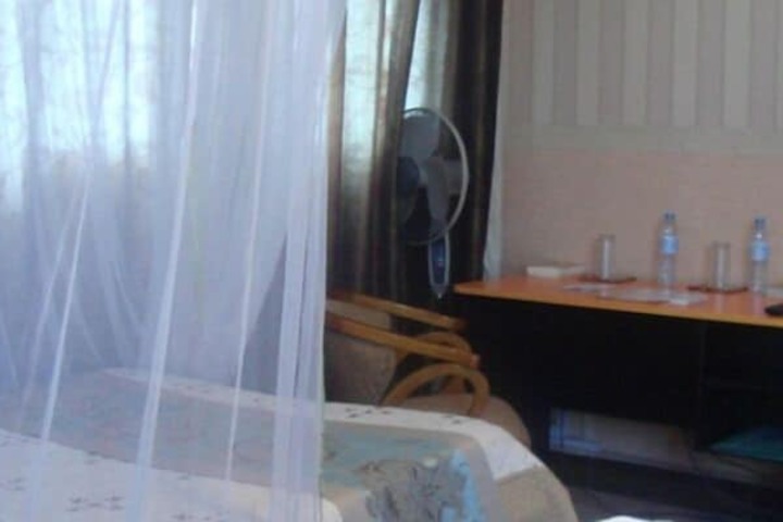 Room 7 of 19