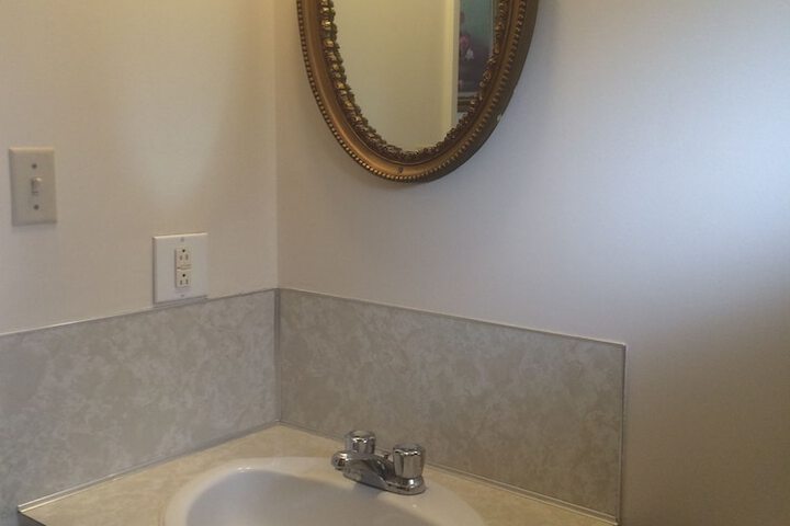 Room 32 of 37