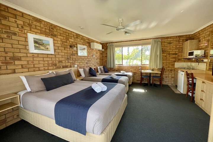 Room 8 of 26