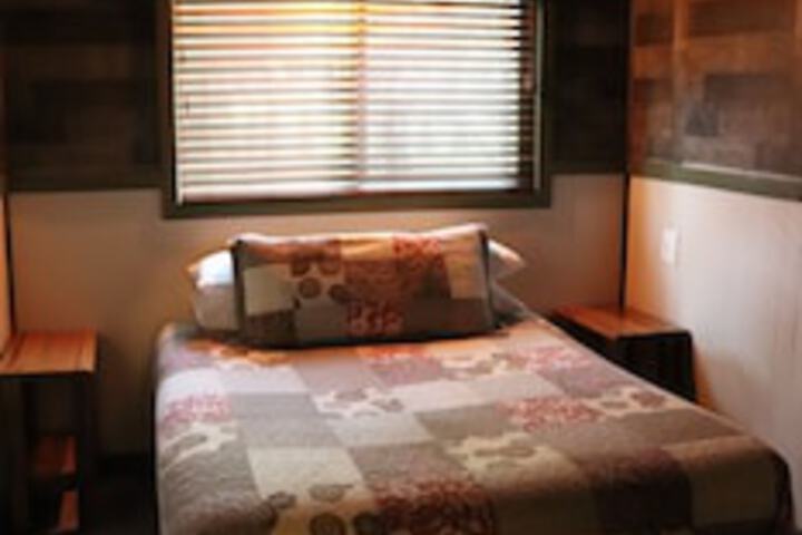 Room 13 of 504