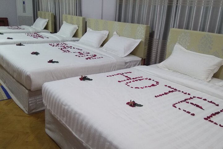 Room 8 of 25