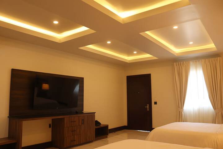 Room 11 of 26