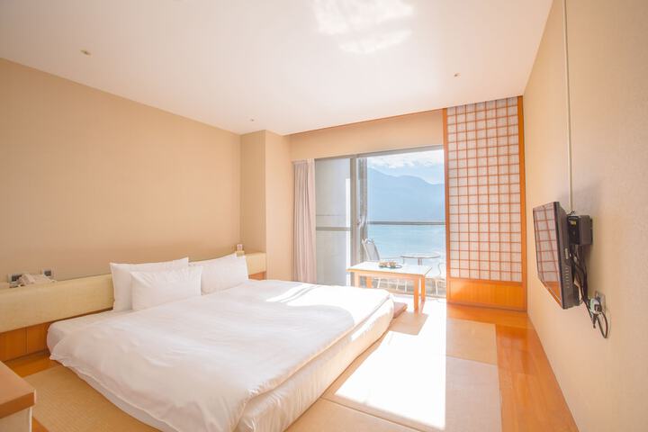 Room 10 of 71