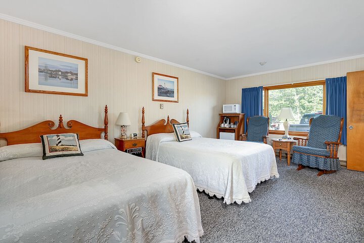Room 103 of 167