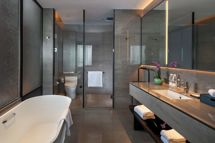 Room 20 of 42