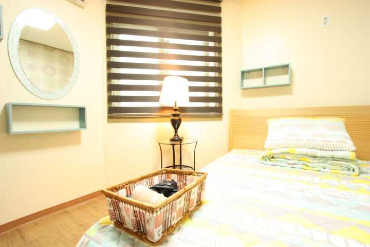 Room 28 of 55