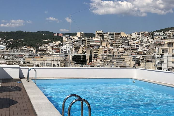 Pool Hotel