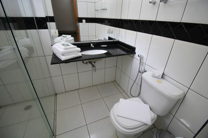 Room 114 of 183
