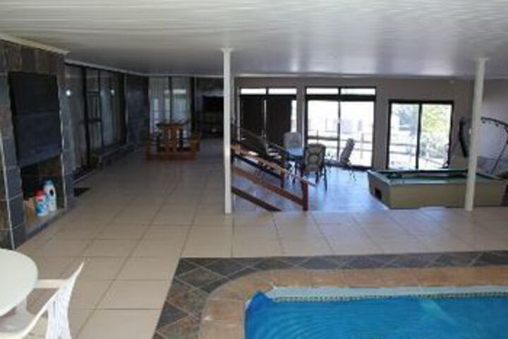 Pool 11 of 12