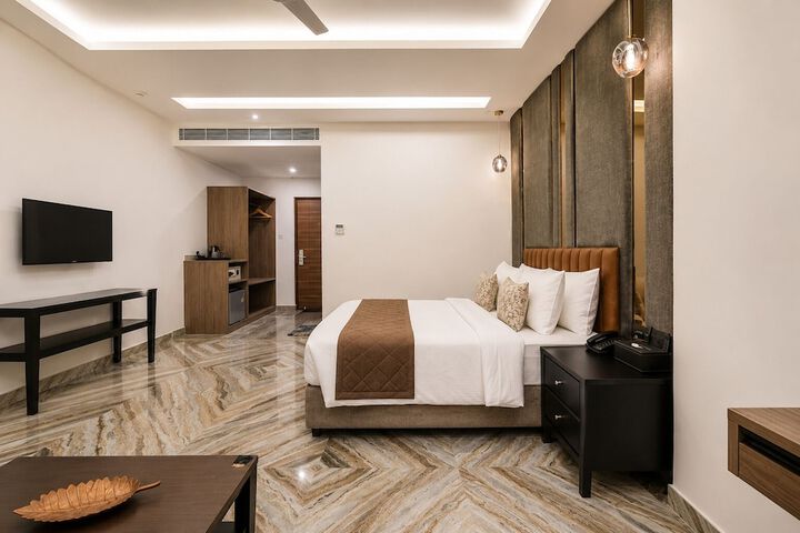 Room 12 of 75