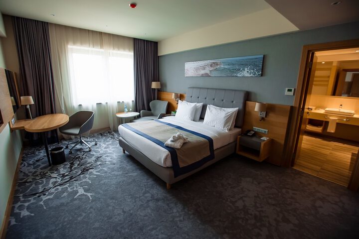 Room 20 of 84