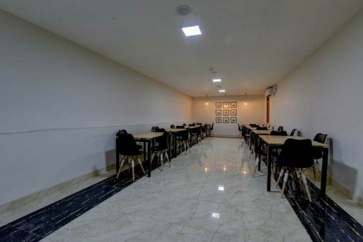 Dining 10 of 15