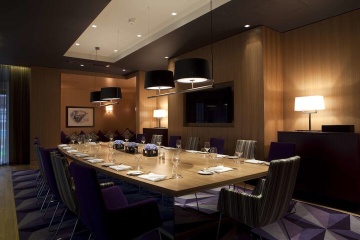 Dining 40 of 85