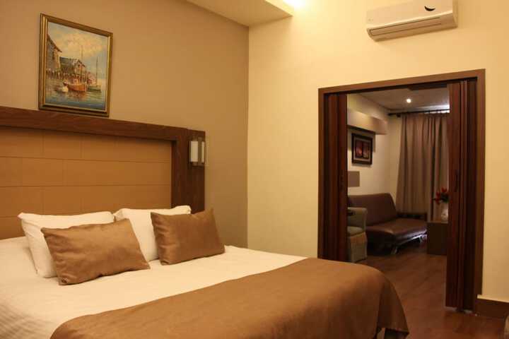 Room 46 of 119