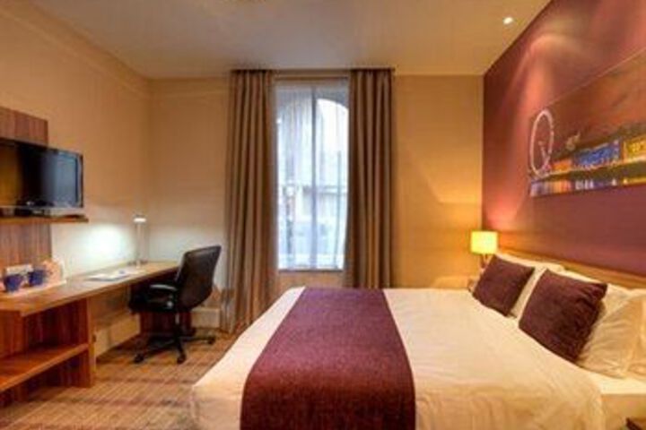 Room 7 of 28