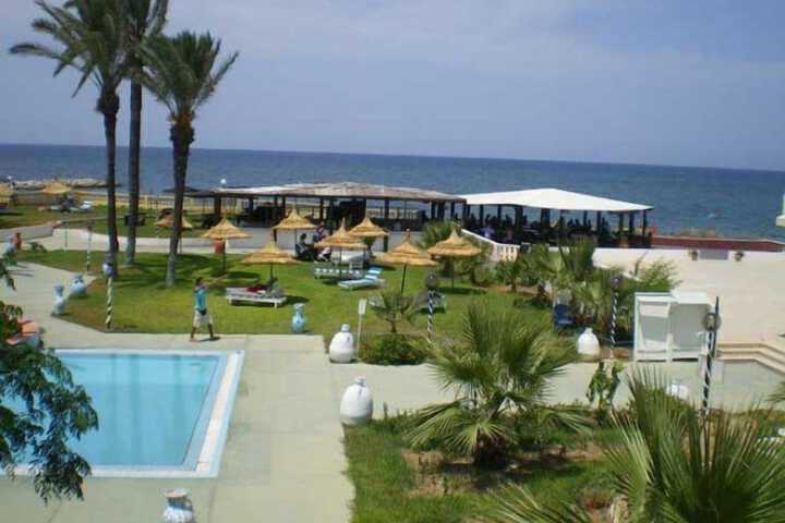 Pools & Facilities
