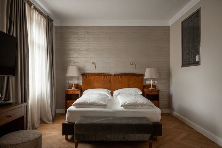 Room 40 of 113