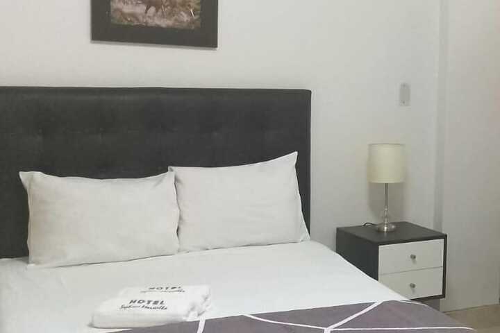 Room 3 of 23