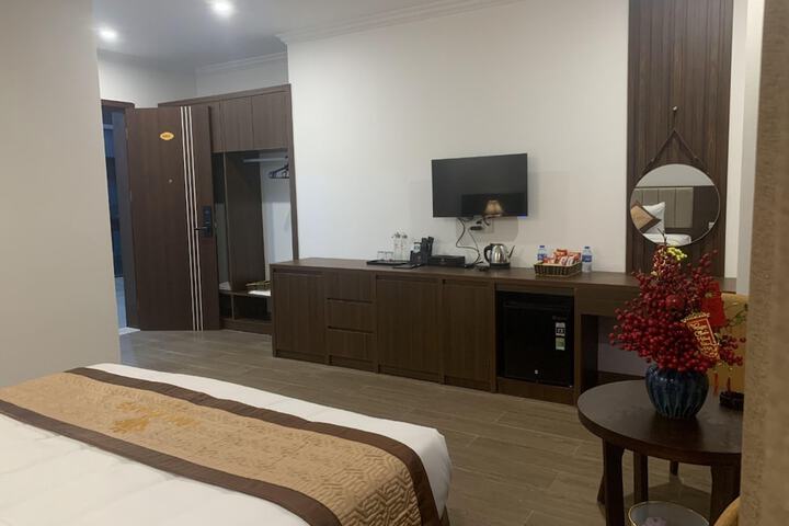Room 11 of 35