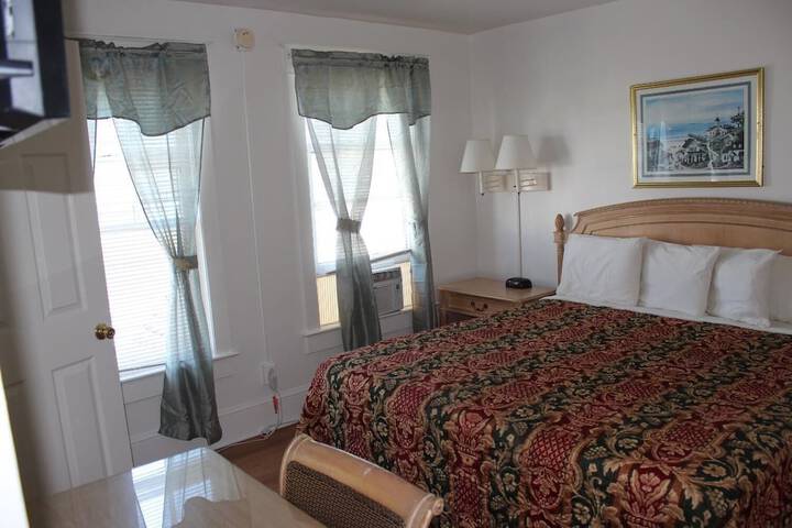 Room 8 of 39