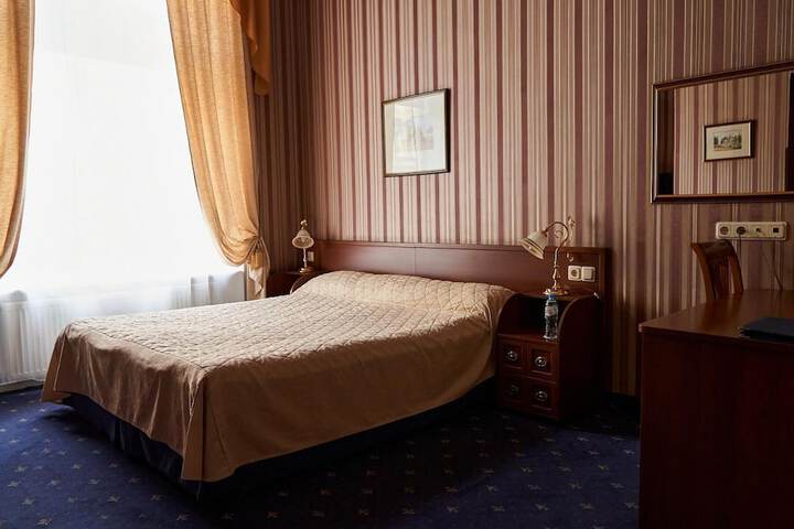 Room 14 of 50