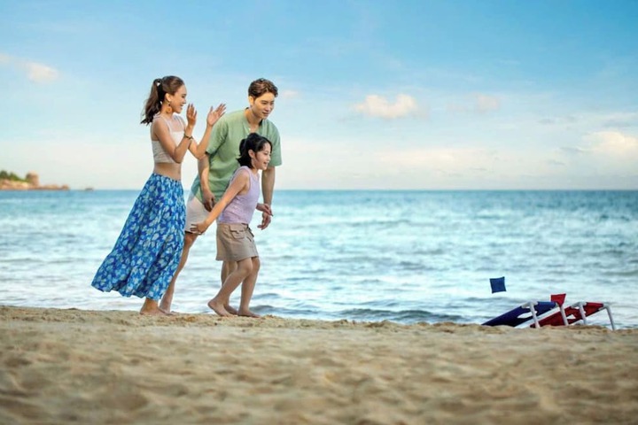 Beach 42 of 53
